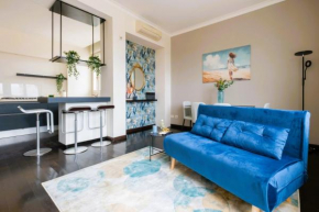 Elegant Penthouse With A View Of The Two Towers And Piazza Maggiore